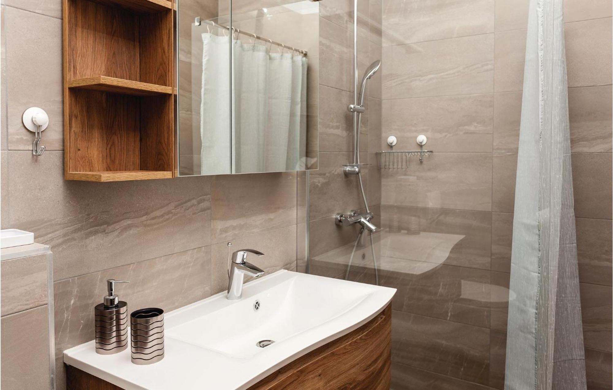 Nice Home In Kneze With Wifi Pupnat Экстерьер фото