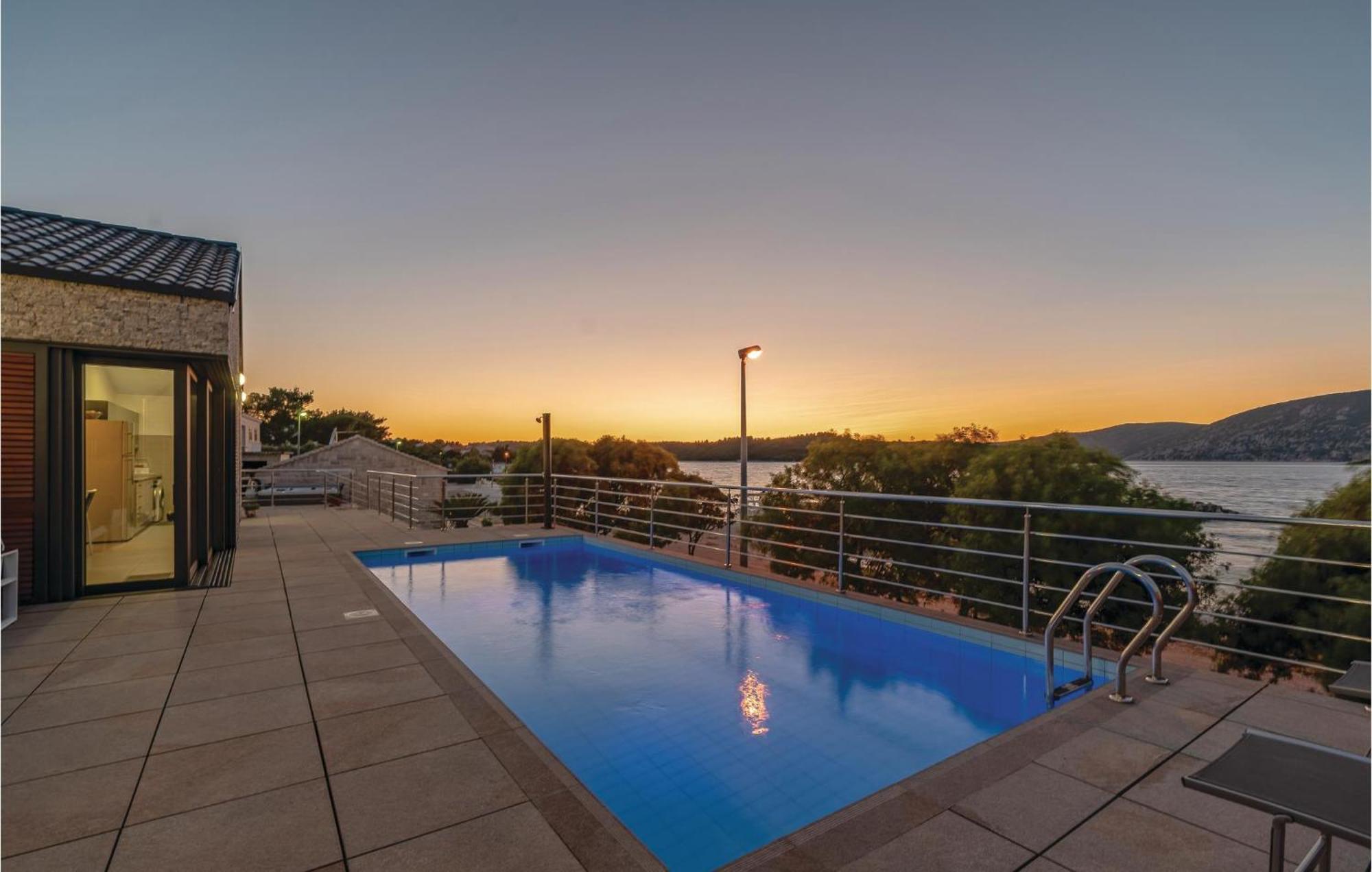 Nice Home In Kneze With Wifi Pupnat Экстерьер фото