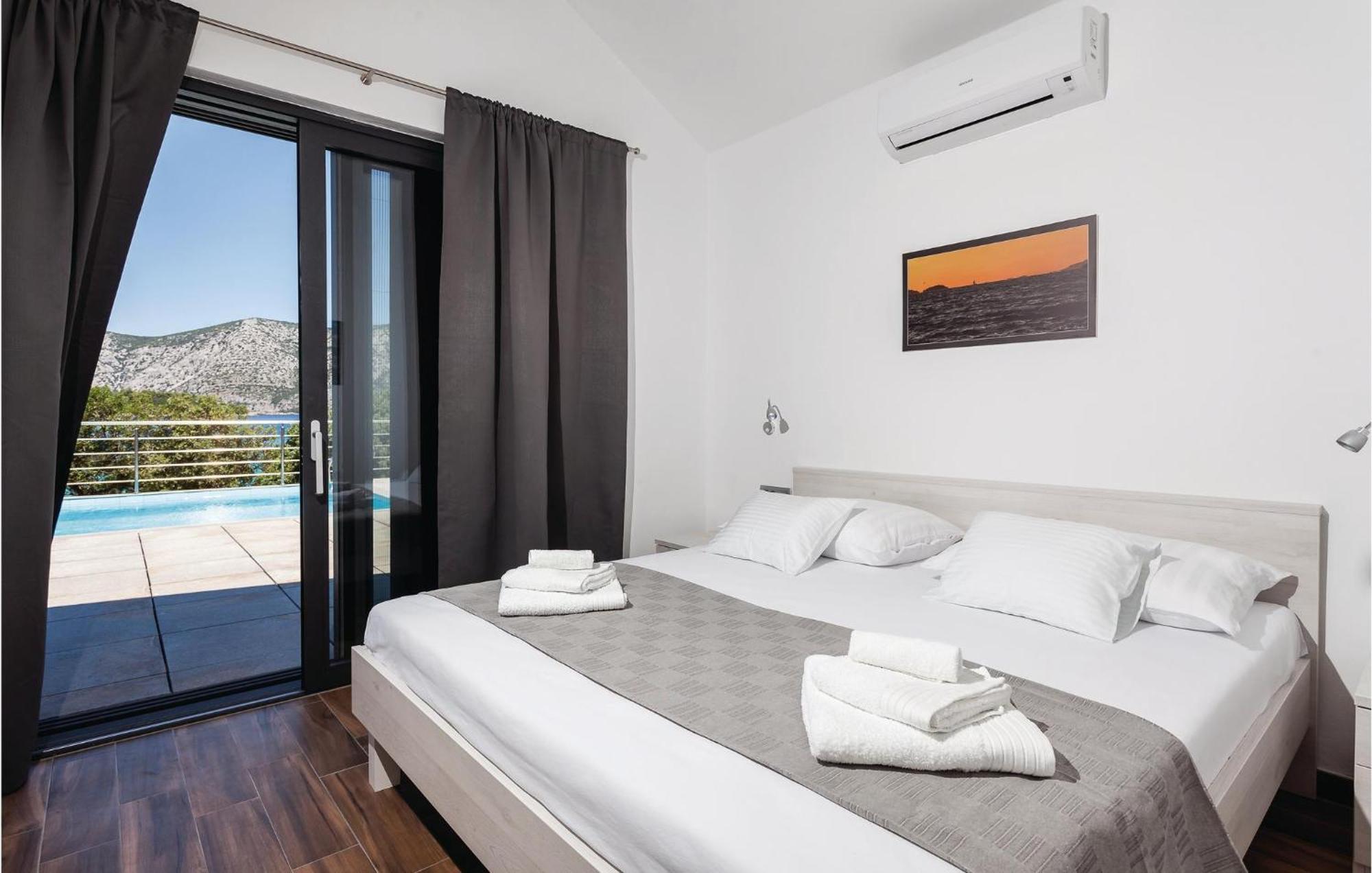 Nice Home In Kneze With Wifi Pupnat Экстерьер фото