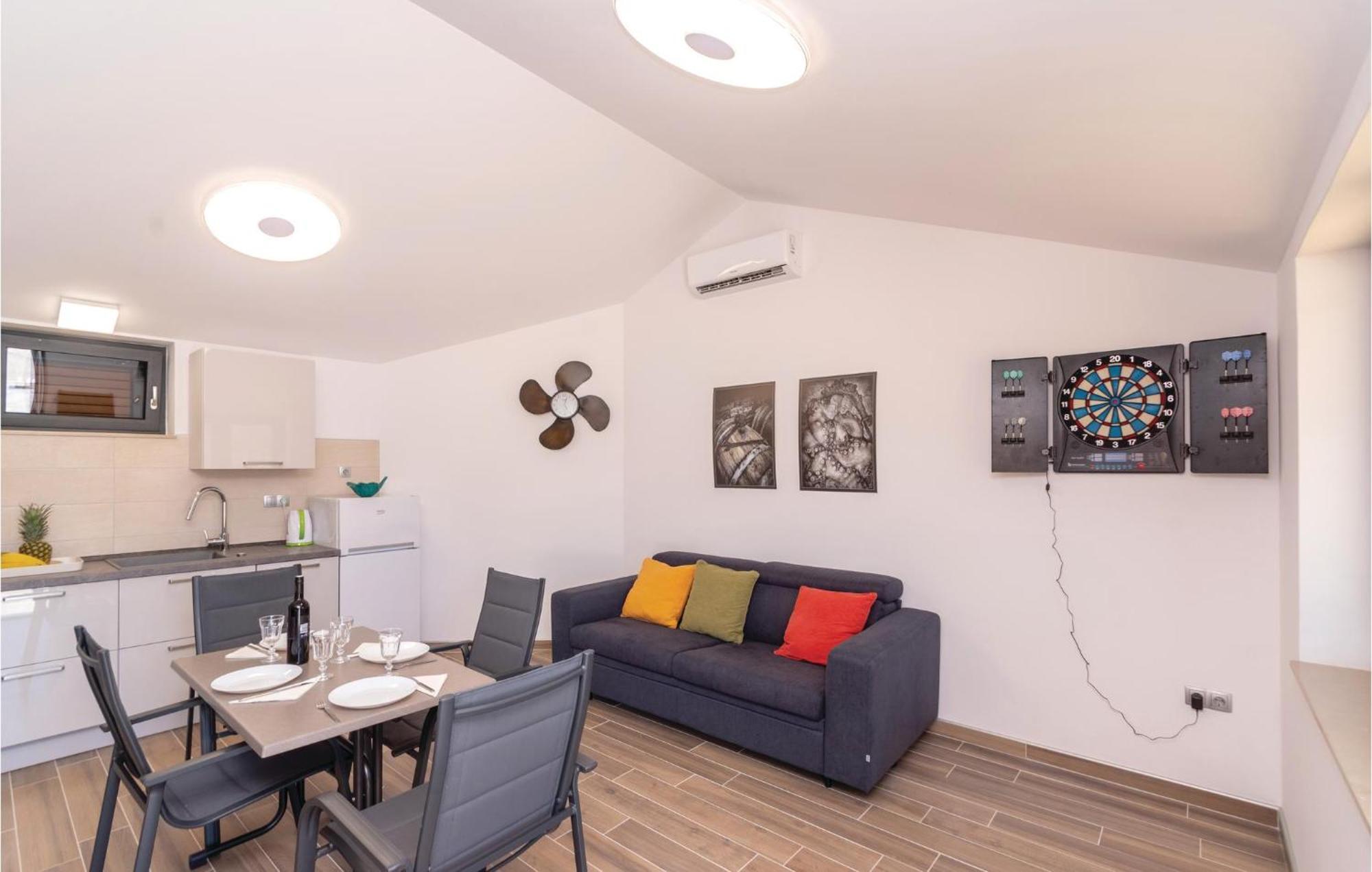 Nice Home In Kneze With Wifi Pupnat Экстерьер фото
