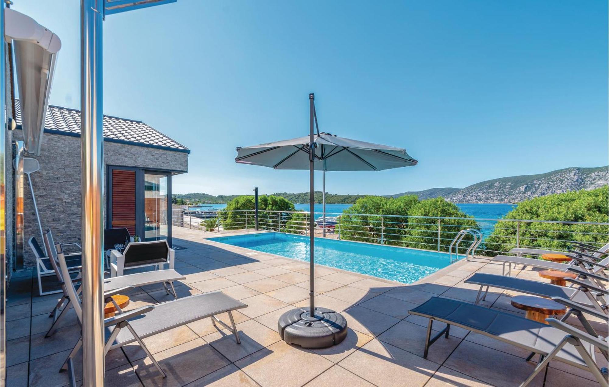Nice Home In Kneze With Wifi Pupnat Экстерьер фото