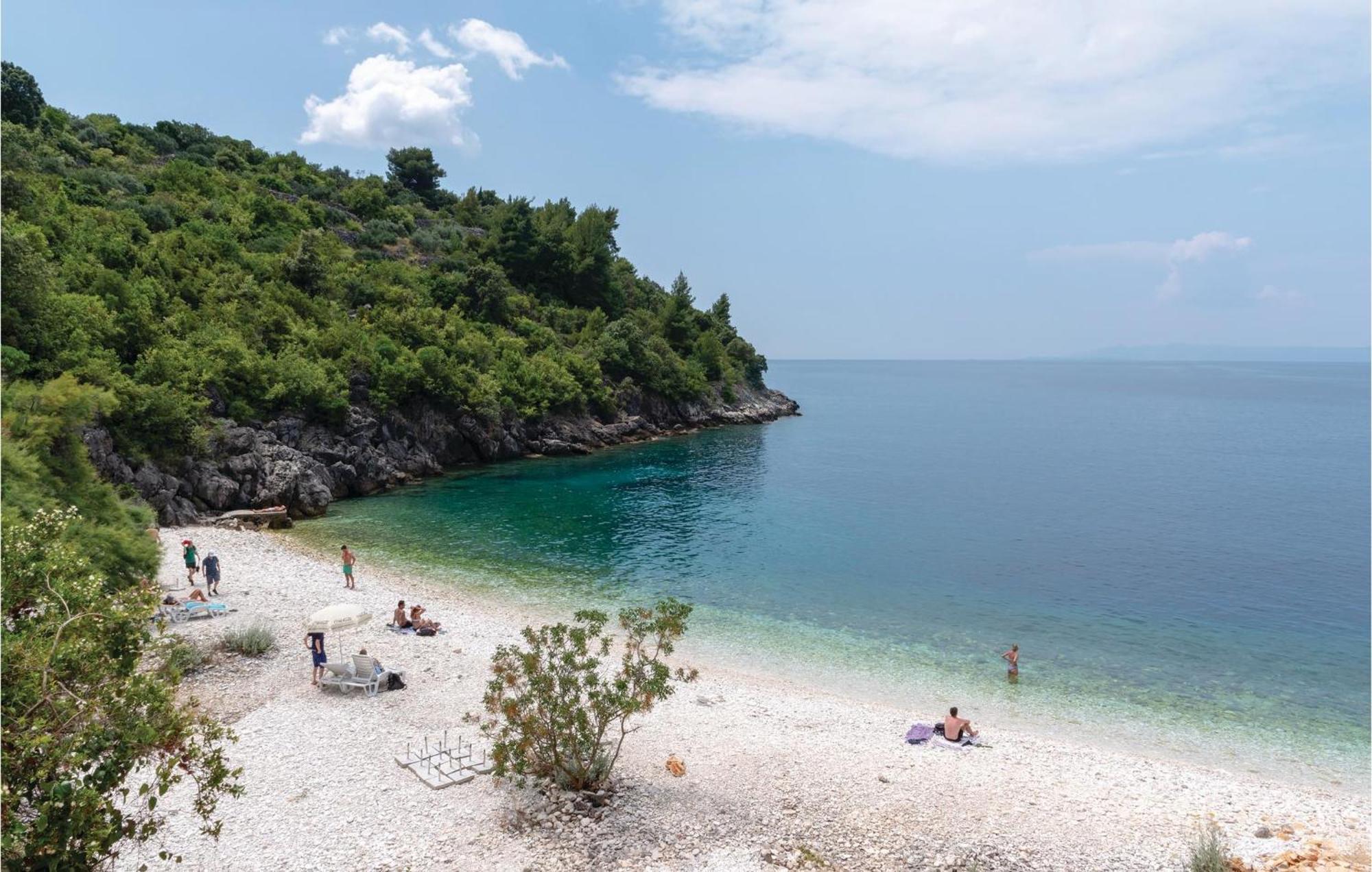 Nice Home In Kneze With Wifi Pupnat Экстерьер фото