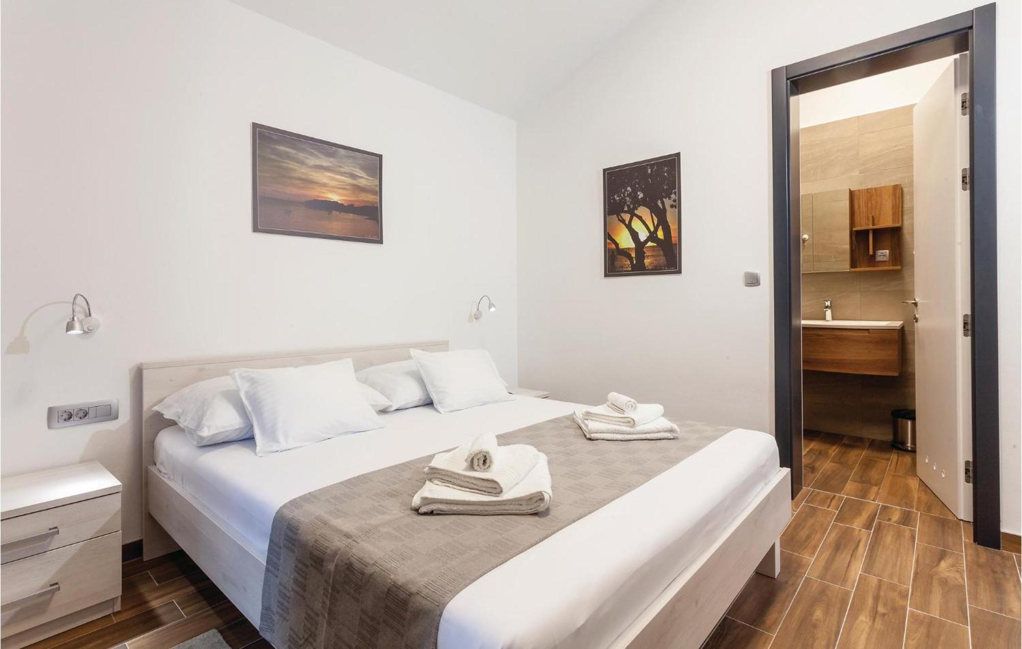 Nice Home In Kneze With Wifi Pupnat Экстерьер фото