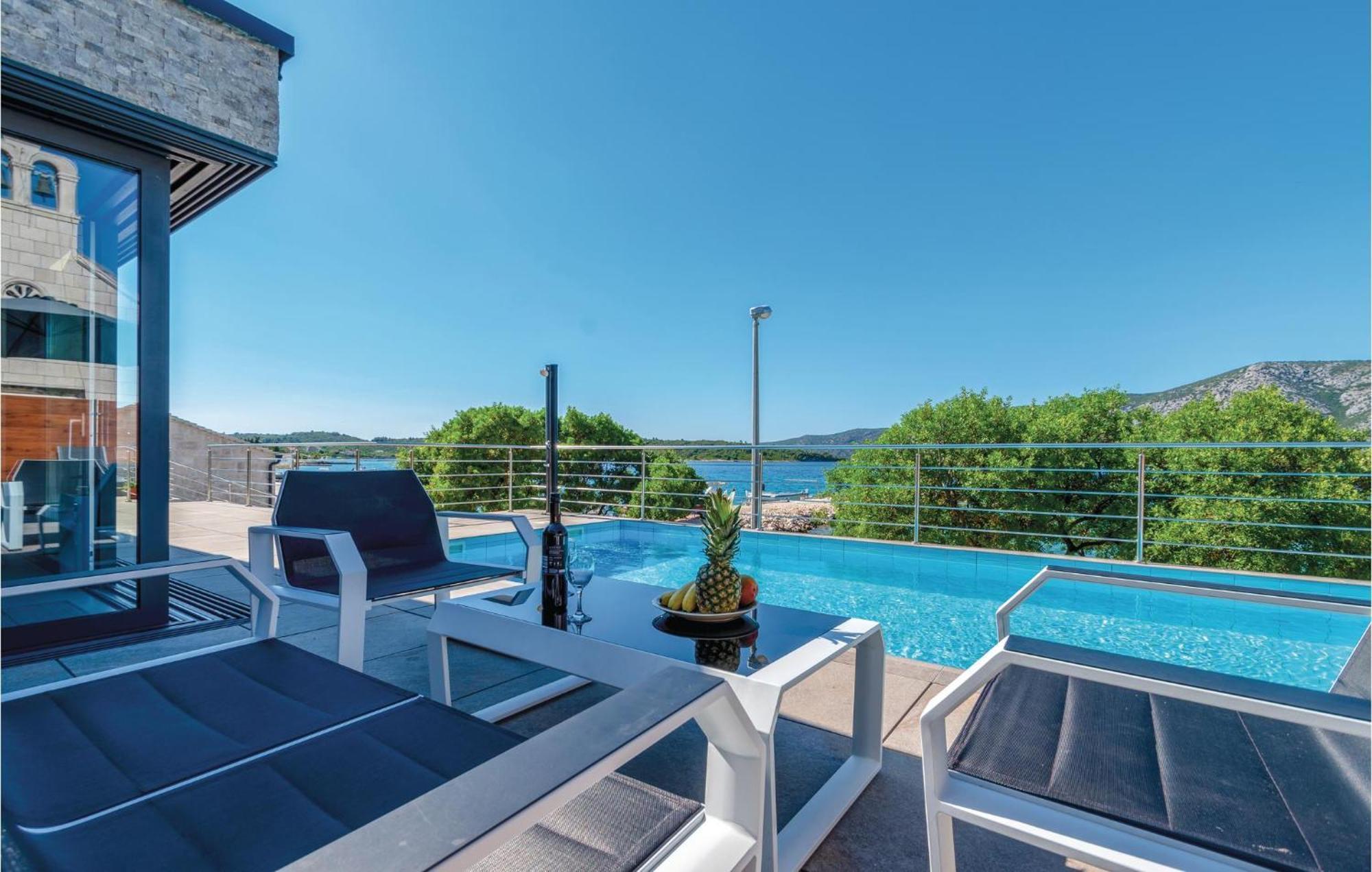 Nice Home In Kneze With Wifi Pupnat Экстерьер фото